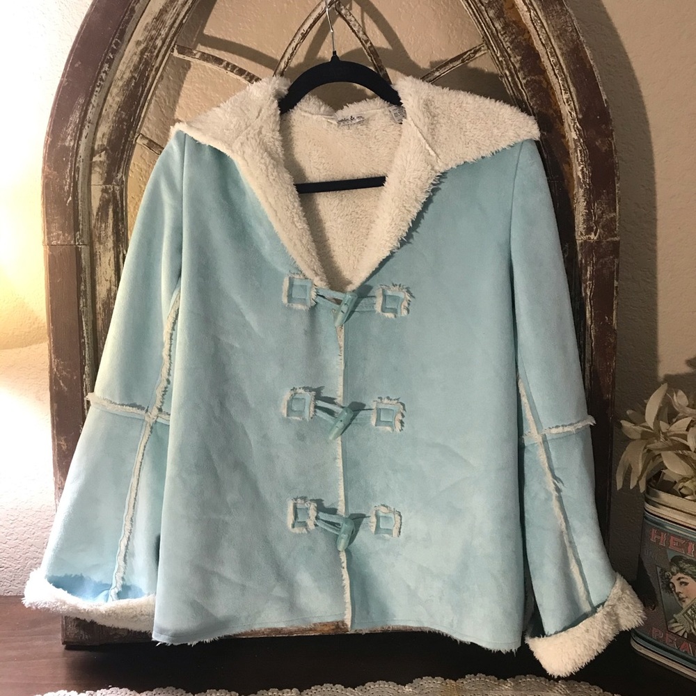 Natalie & Me Weekend Size Medium Blue  Color